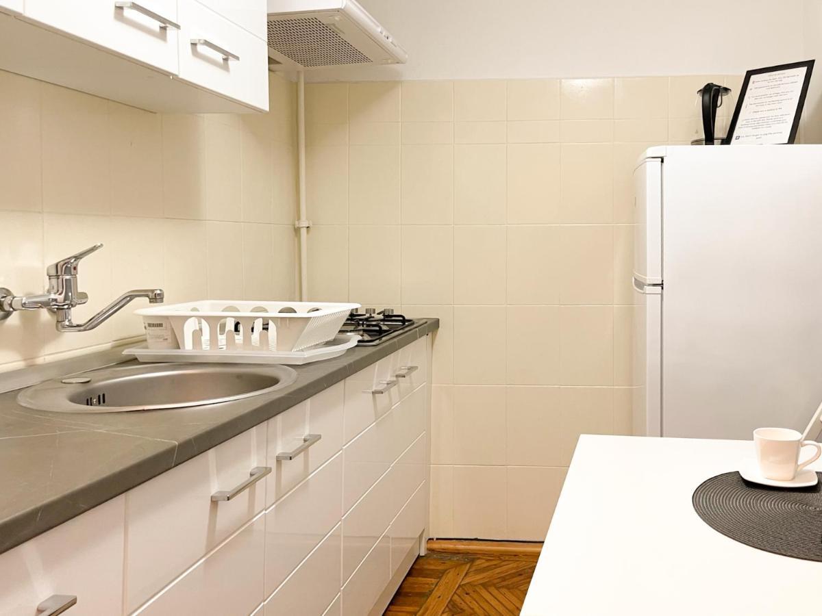 White Moon Apartment Braszów Zewnętrze zdjęcie