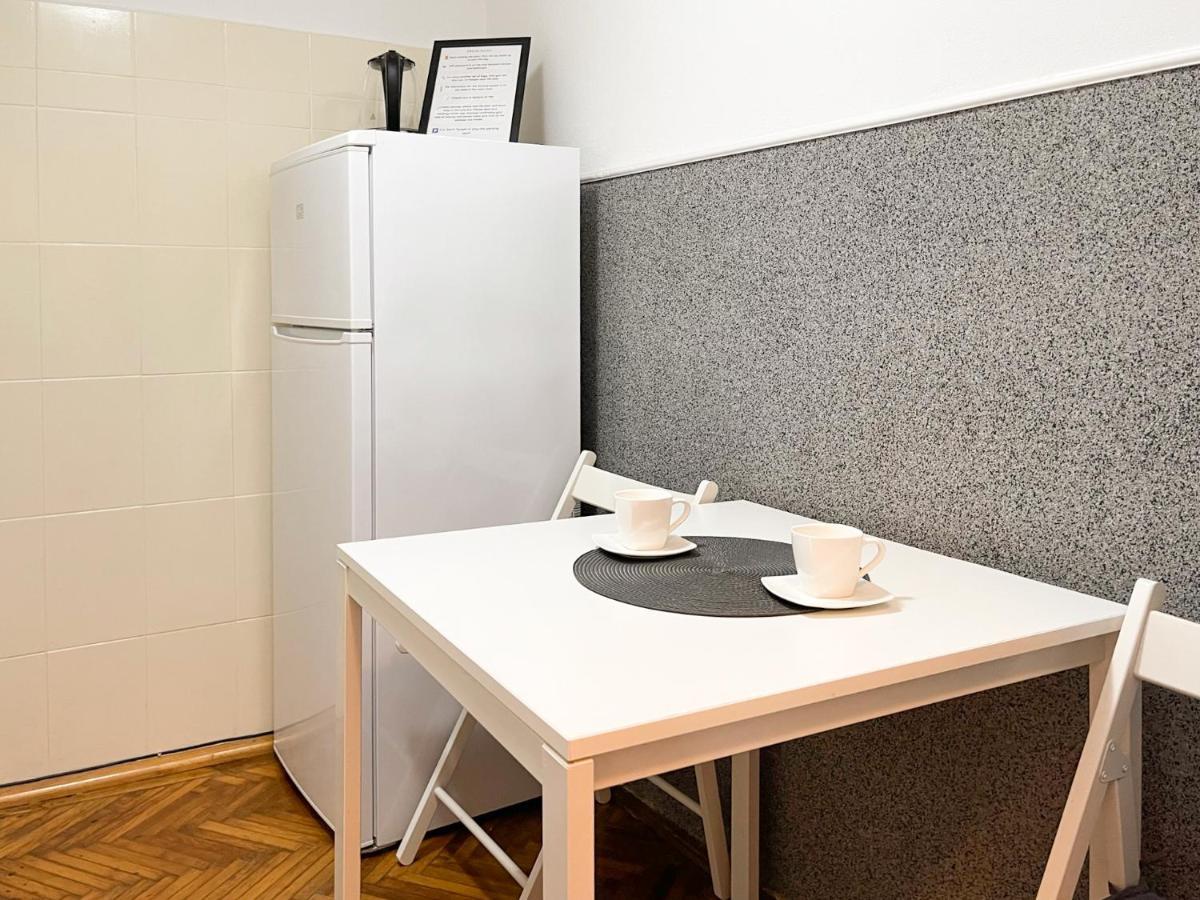 White Moon Apartment Braszów Zewnętrze zdjęcie
